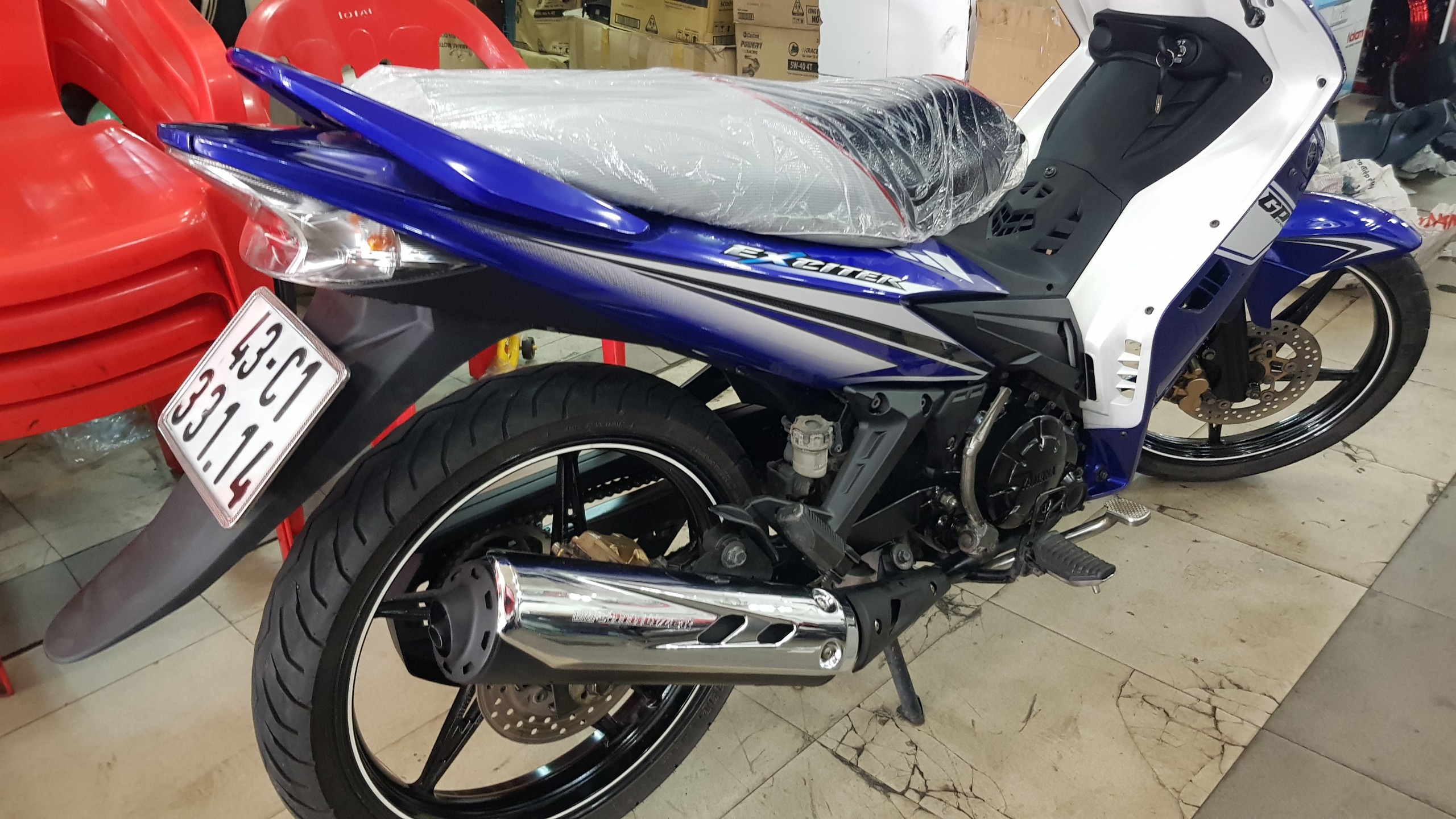 Exciter 135 độ xuống dàn áo và nội công thăm hậu 2banhvn #14 Exciter 135 độ xuống dàn áo và nội công thăm hậu 2banhvn